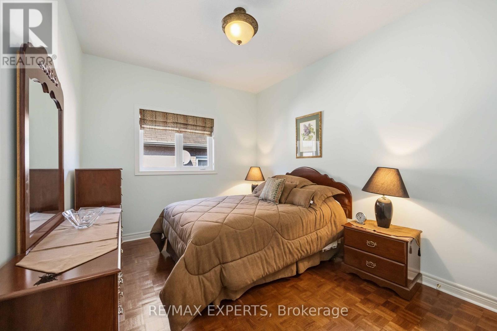 93 Velmar Drive, Vaughan, Ontario  L4L 8W4 - Photo 19 - N13877110