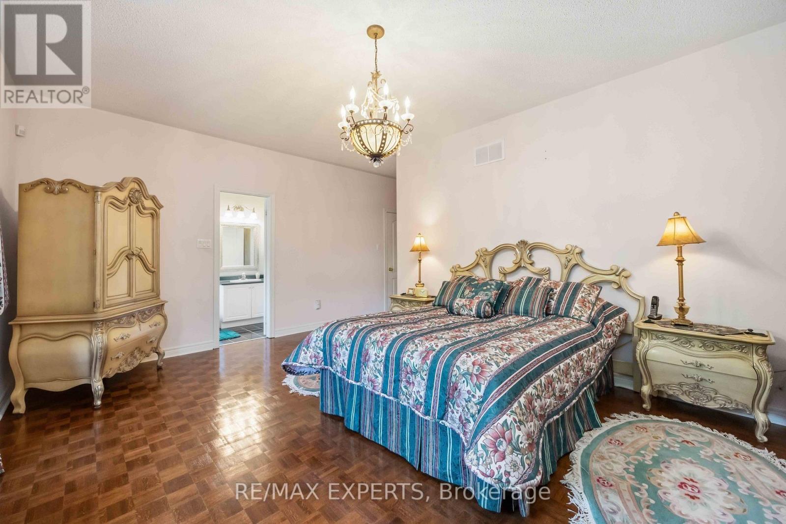 93 Velmar Drive, Vaughan, Ontario  L4L 8W4 - Photo 22 - N13877110
