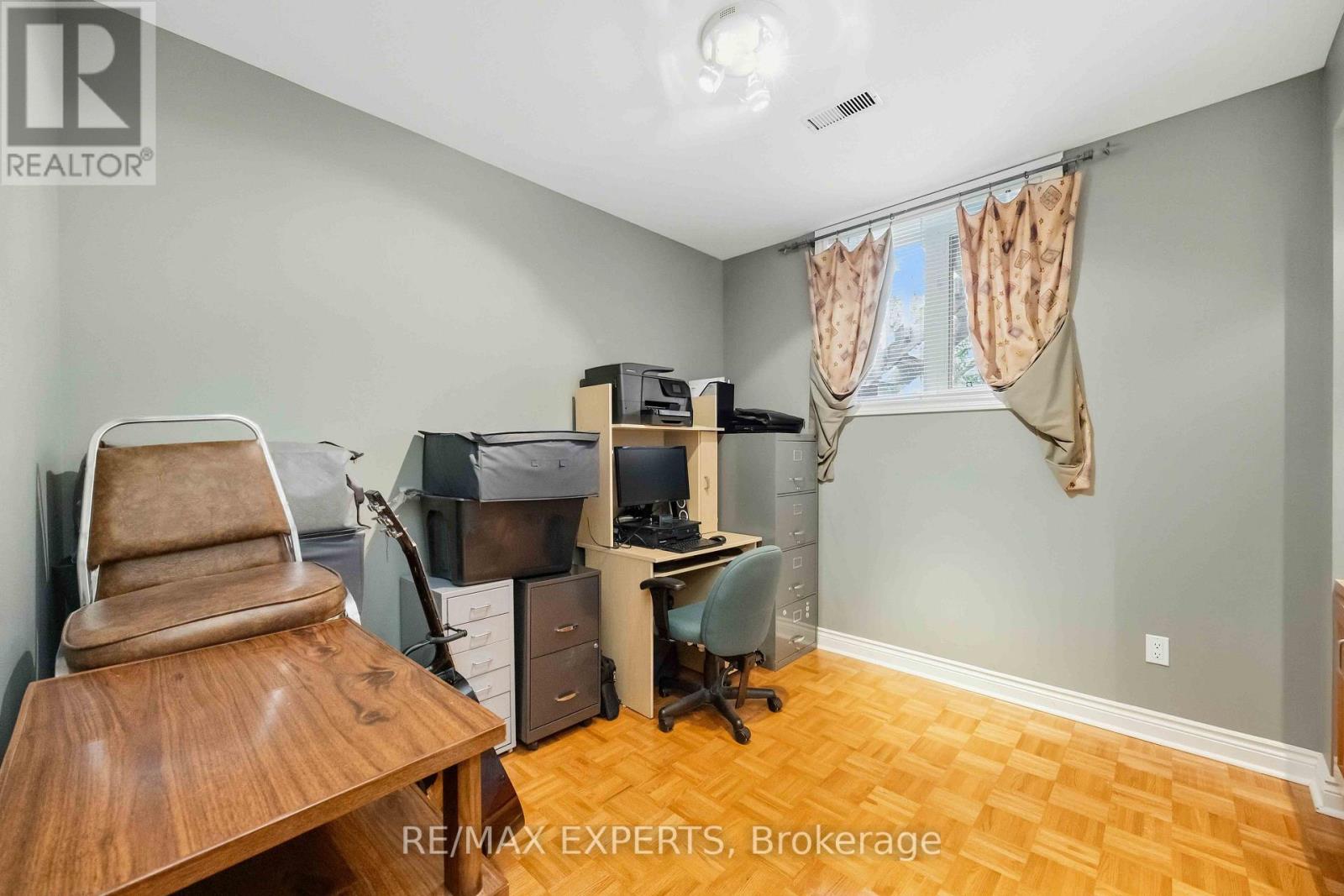 93 Velmar Drive, Vaughan, Ontario  L4L 8W4 - Photo 40 - N13877110