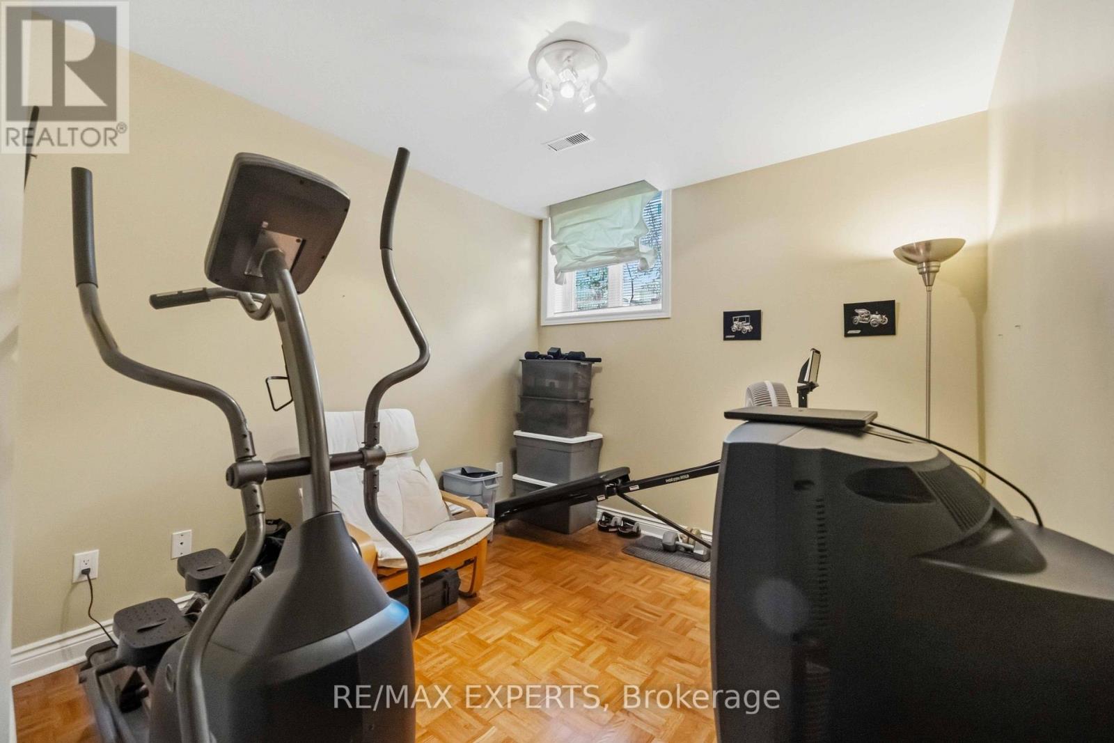 93 Velmar Drive, Vaughan, Ontario  L4L 8W4 - Photo 42 - N13877110