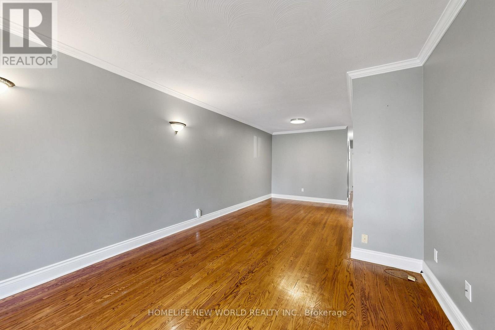 Main - 65 Walter Avenue, Newmarket, Ontario  L3Y 2T4 - Photo 7 - N13877216