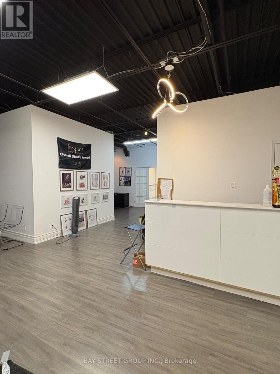 2nd Fl B - 20 East Beaver Creek Road, Richmond Hill, Ontario  L4B 1G6 - Photo 10 - N13877226