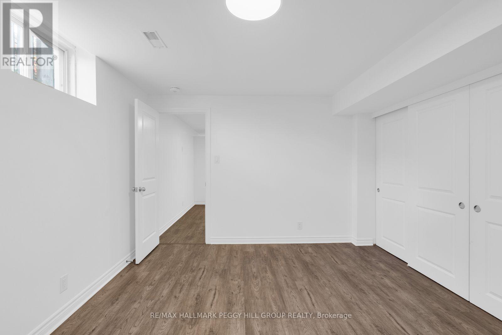 35 Livia Herman Way, Barrie (East Bayfield), Ontario  L4M 6X1 - Photo 11 - S13877162