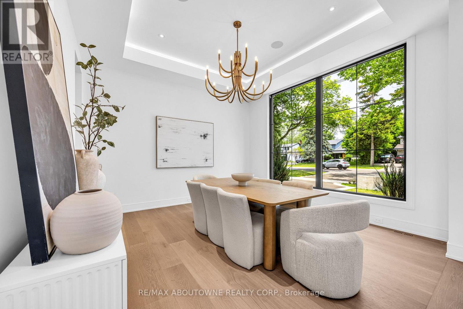 152 Third Line, Oakville, Ontario  L6L 3Z8 - Photo 7 - W13877068