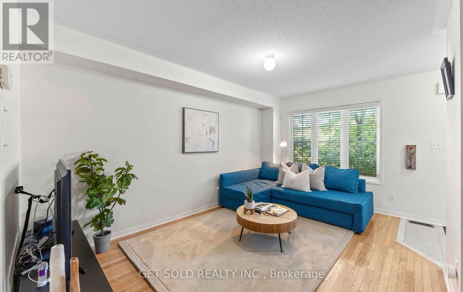 33 Sergio Marchi Street, Toronto, Ontario  M3L 0E5 - Photo 6 - W13877130