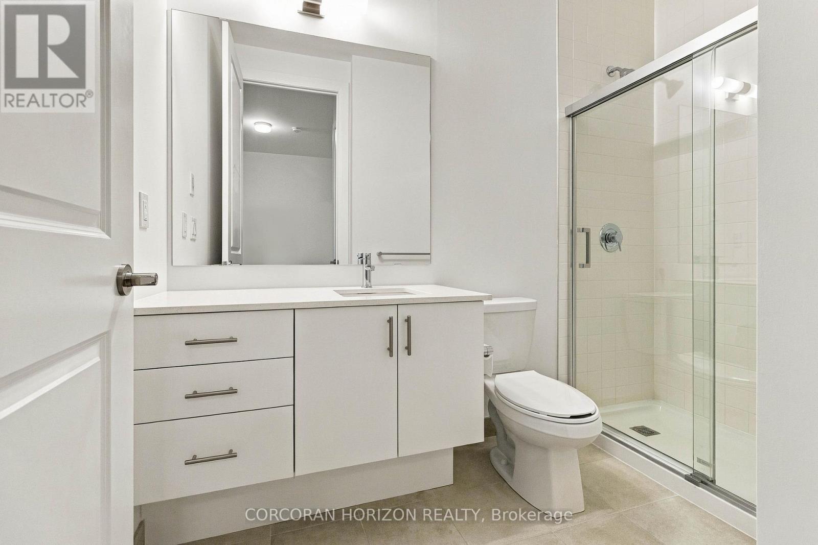110 - 3240 William Coltson Avenue, Oakville, Ontario  L6H 8C8 - Photo 11 - W13877140