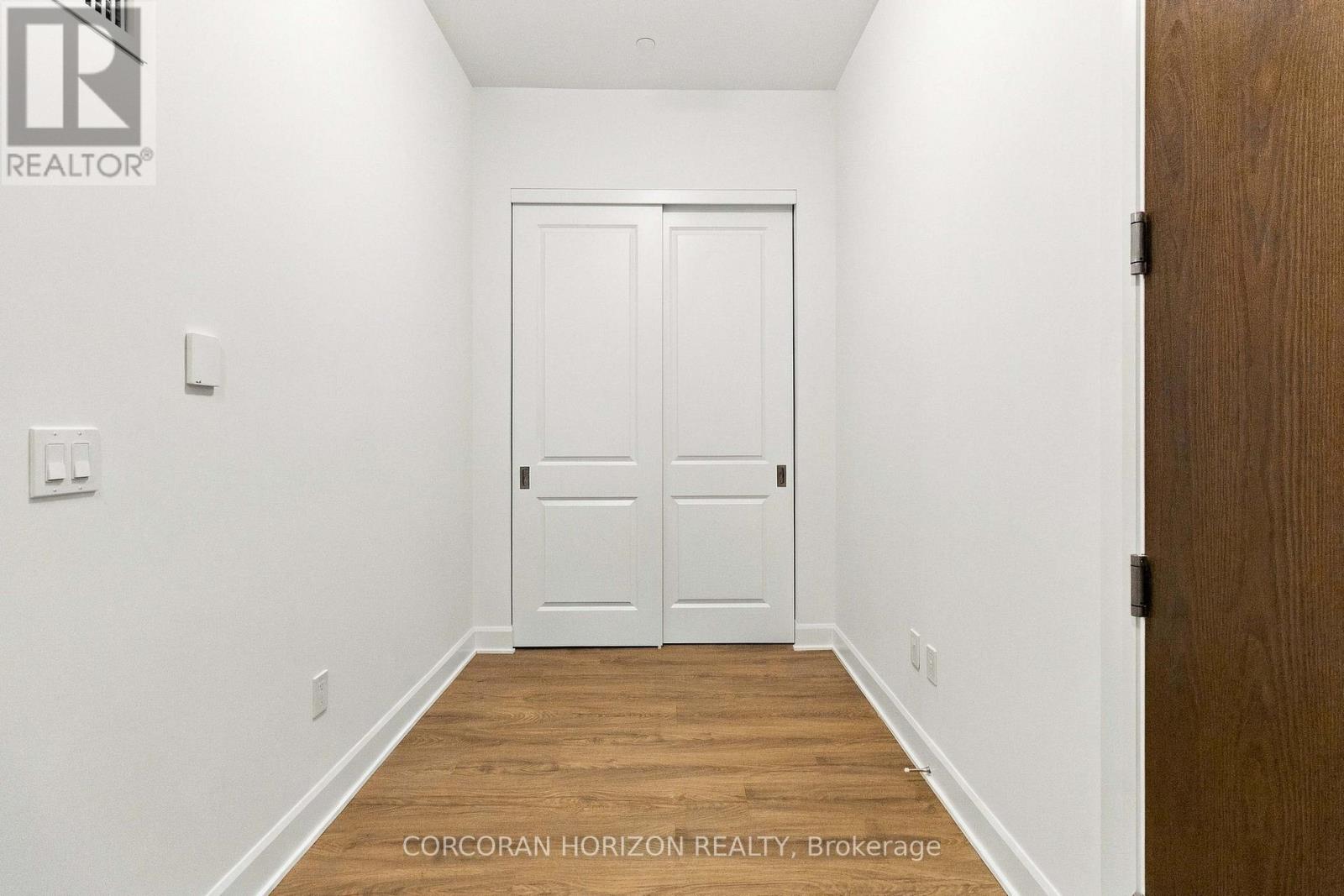 110 - 3240 William Coltson Avenue, Oakville, Ontario  L6H 8C8 - Photo 6 - W13877140