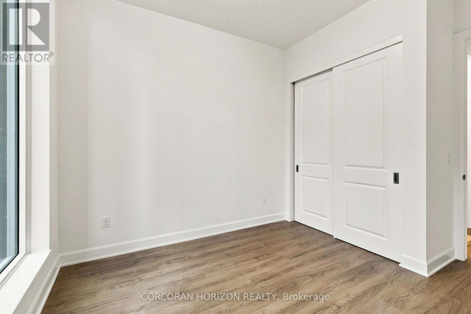 110 - 3240 William Coltson Avenue, Oakville, Ontario  L6H 8C8 - Photo 9 - W13877140