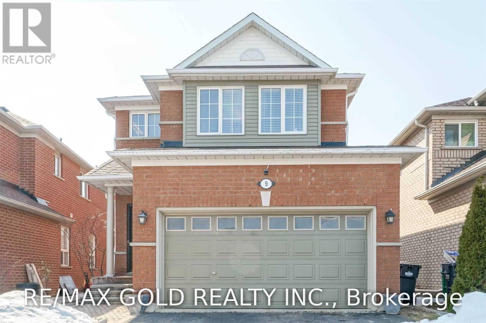 9 Blue Lake Avenue, Brampton, Ontario  L6X 4W1 - Photo 1 - W13877176