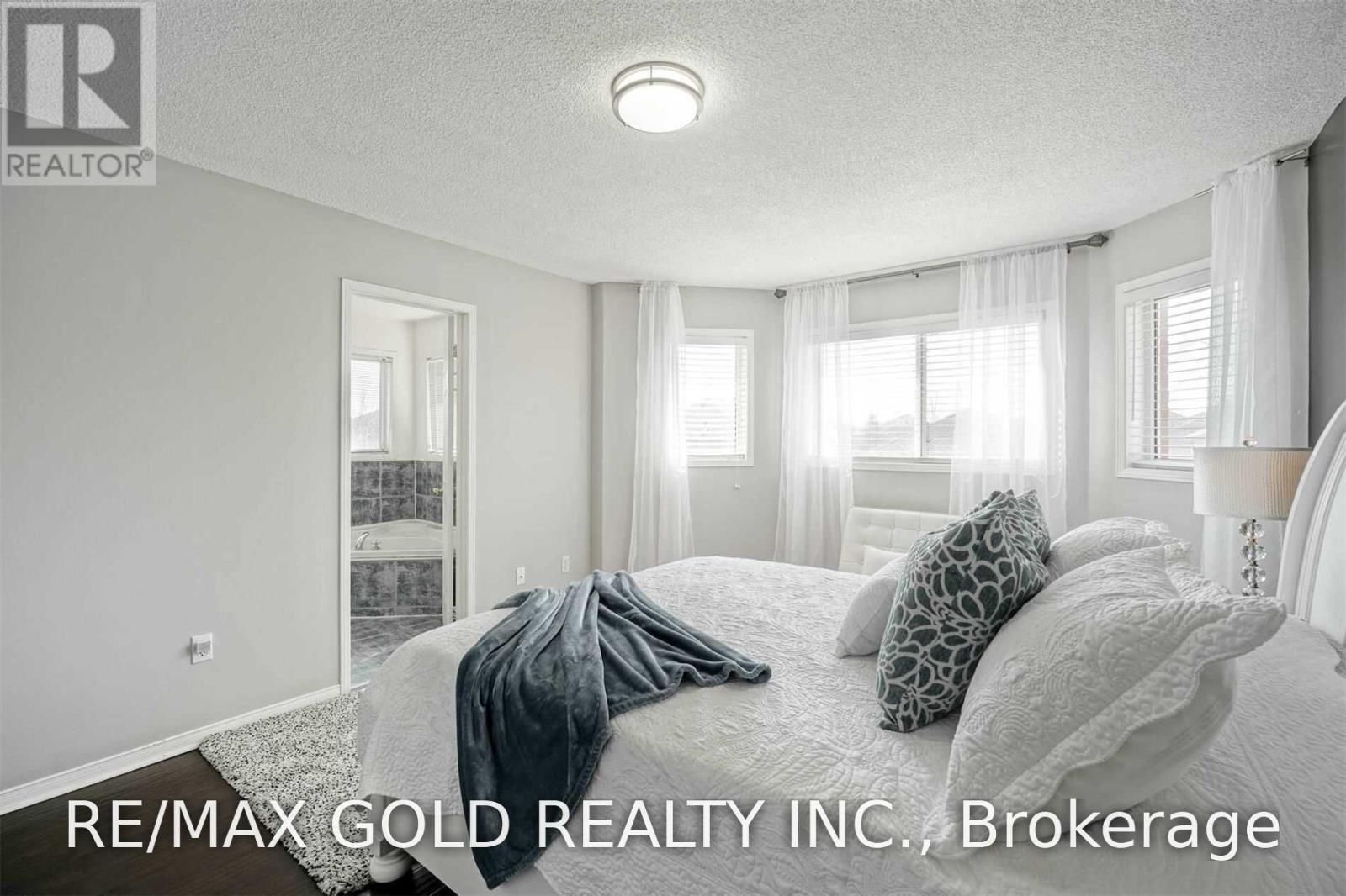 9 Blue Lake Avenue, Brampton, Ontario  L6X 4W1 - Photo 22 - W13877176