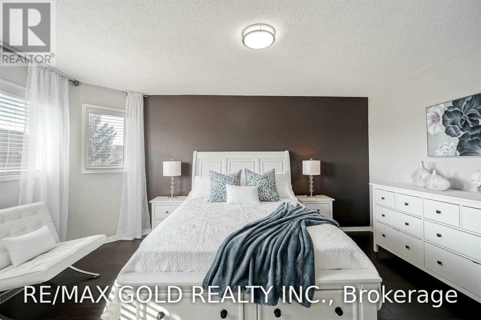 9 Blue Lake Avenue, Brampton, Ontario  L6X 4W1 - Photo 23 - W13877176