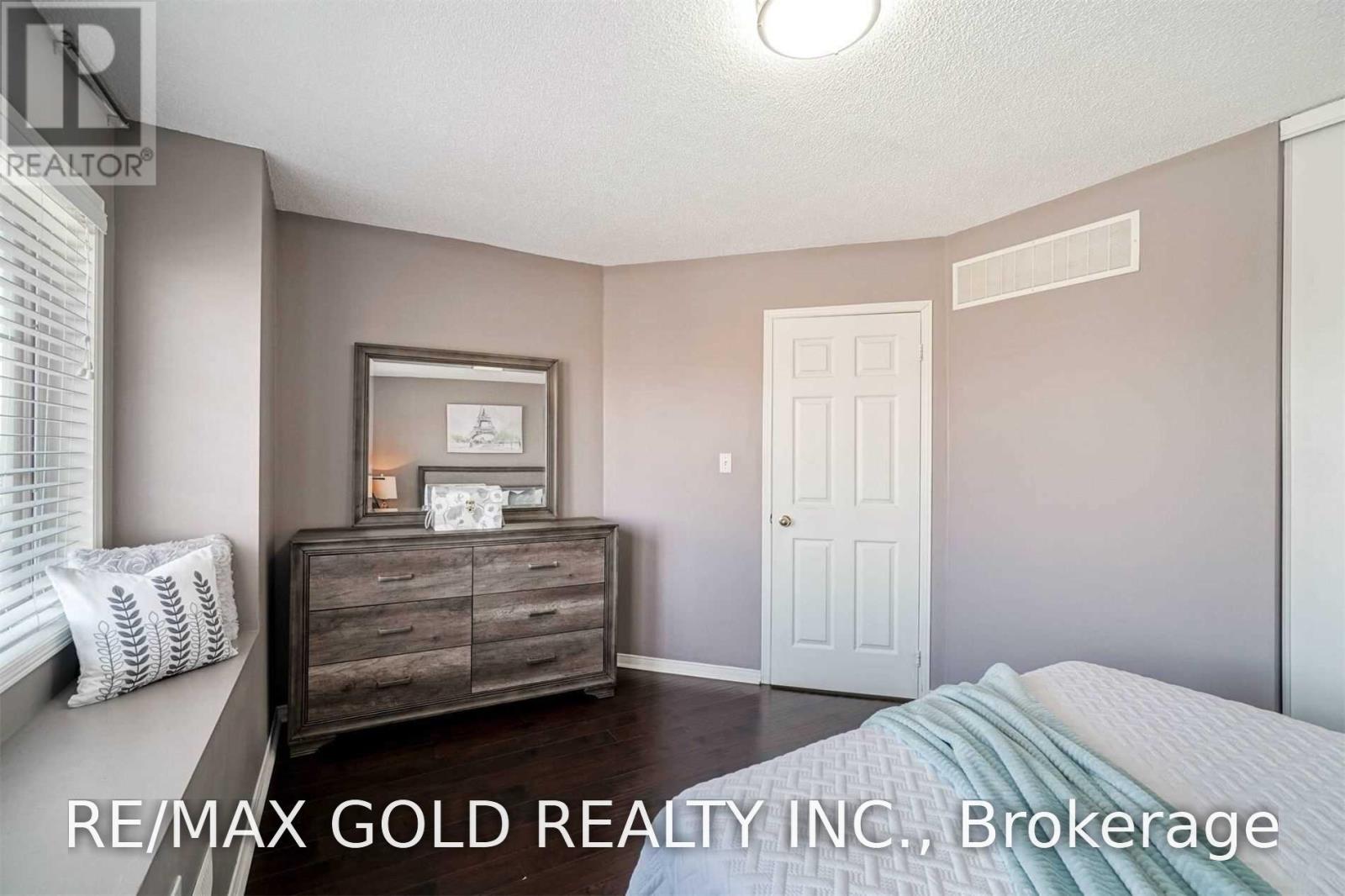9 Blue Lake Avenue, Brampton, Ontario  L6X 4W1 - Photo 30 - W13877176