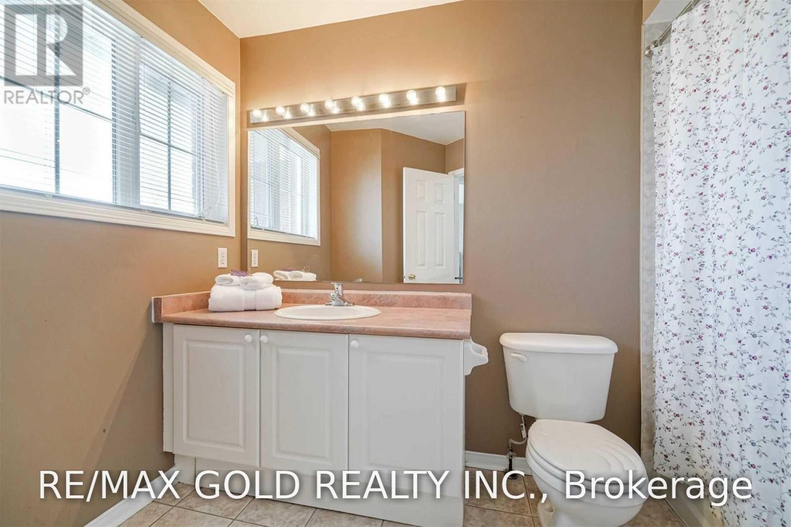 9 Blue Lake Avenue, Brampton, Ontario  L6X 4W1 - Photo 31 - W13877176