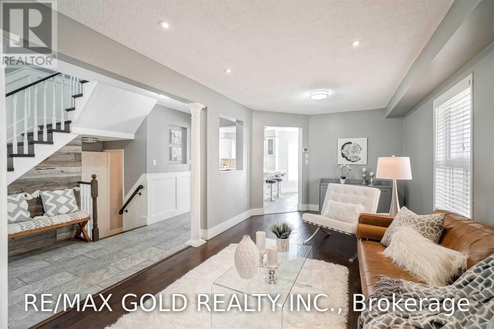 9 Blue Lake Avenue, Brampton, Ontario  L6X 4W1 - Photo 7 - W13877176