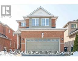 9 BLUE LAKE AVENUE, Brampton, Ontario