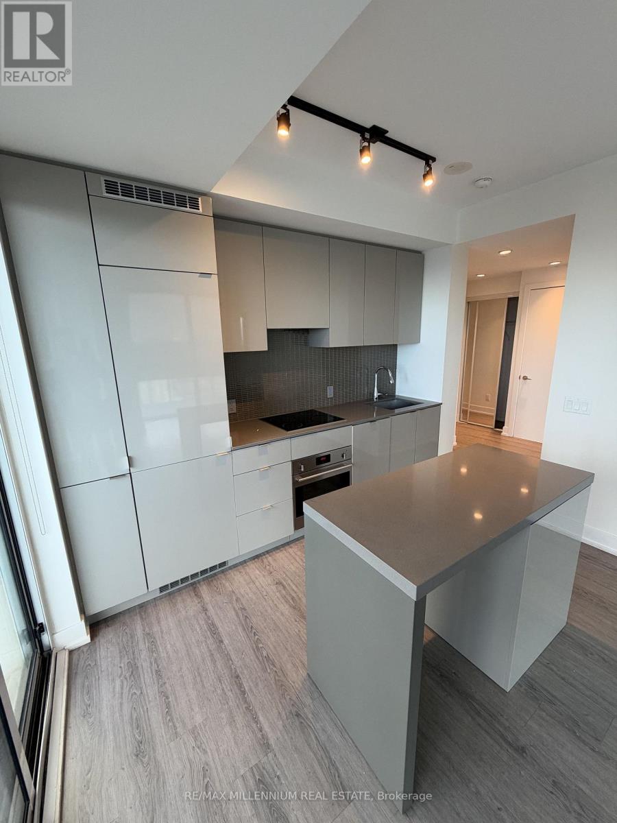 5710 - 7 Grenville Street, Toronto, Ontario  M4Y 0E9 - Photo 4 - C13873528