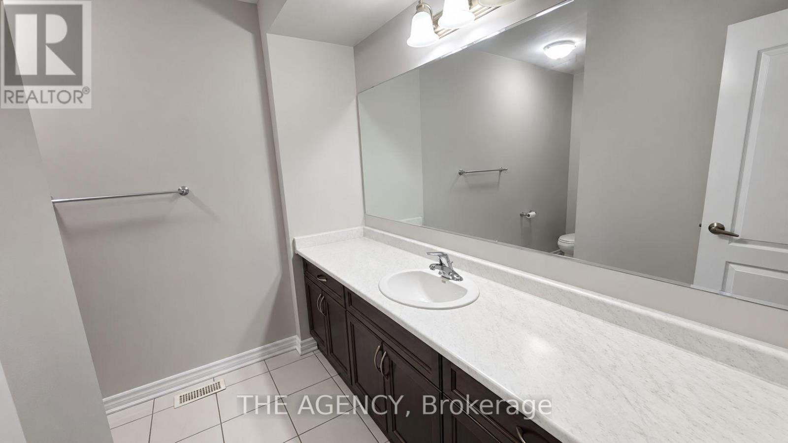 57 Leadenhall Road, Brampton, Ontario  L7A 4G2 - Photo 10 - W13838532