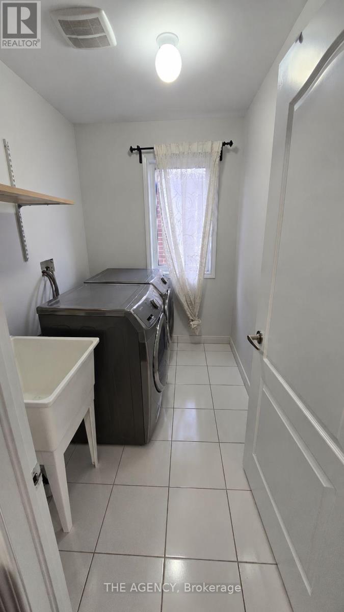 57 Leadenhall Road, Brampton, Ontario  L7A 4G2 - Photo 14 - W13838532