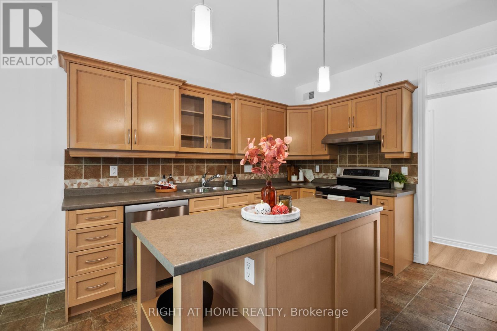 169 West Rivertrace Walk, London North, Ontario  N6G 5J9 - Photo 14 - X13872190