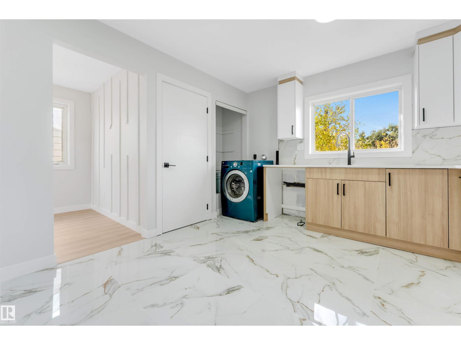 3432 60 St Nw, Edmonton, Alberta  T6L 1E2 - Photo 5 - E4512223