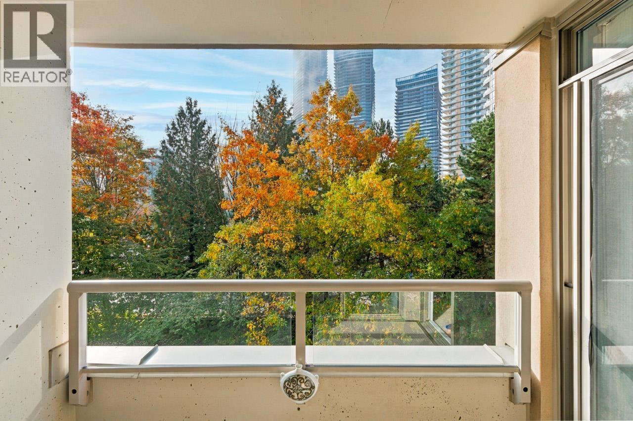 501 6055 Nelson Avenue, Burnaby, British Columbia  V5H 4L4 - Photo 9 - R3173665