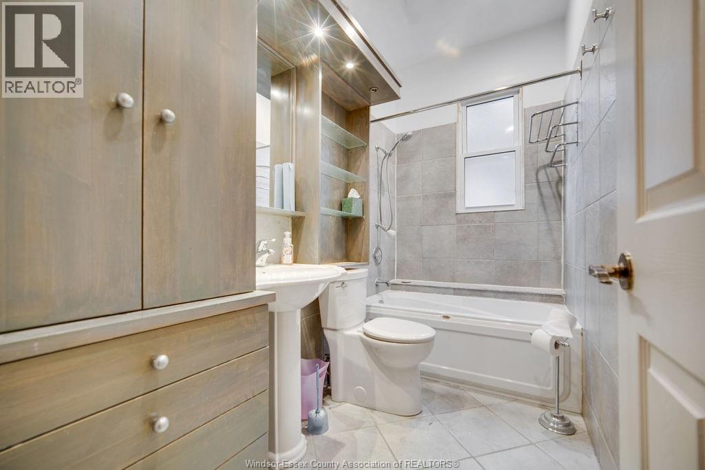 1346 Parent Avenue Unit# Main Floor, Windsor, Ontario  N8X 4J3 - Photo 11 - 26024870