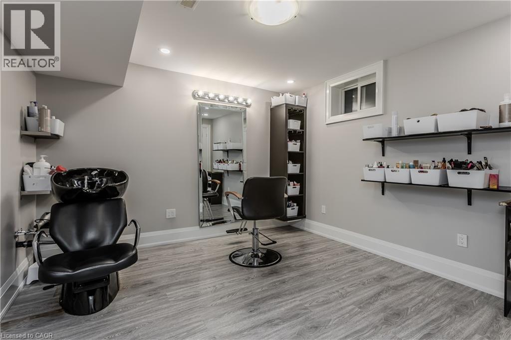 541 Hambling Court, Burlington, Ontario  L7N 3S4 - Photo 26 - 40866328