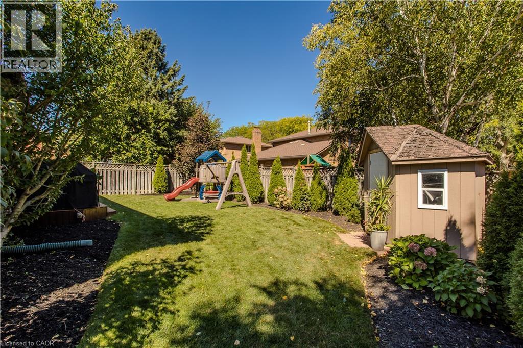 541 Hambling Court, Burlington, Ontario  L7N 3S4 - Photo 35 - 40866328