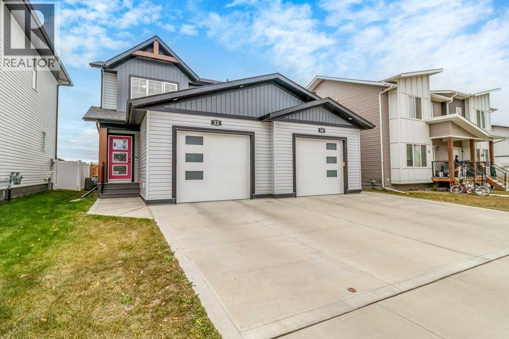 32 Iron Gate Boulevard
