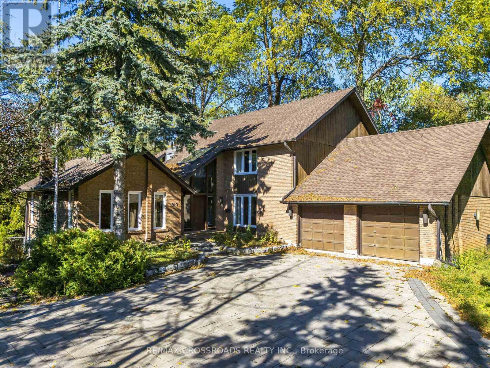 1910 FAIRPORT ROAD, Pickering, Ontario