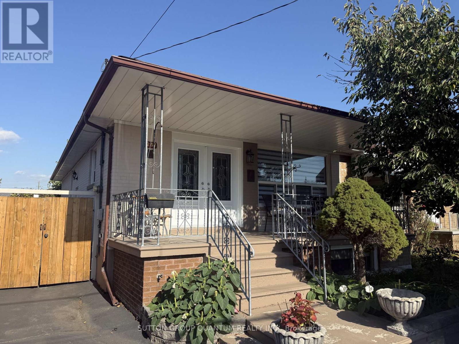 1257 ALEXANDRA AVENUE, Mississauga, Ontario