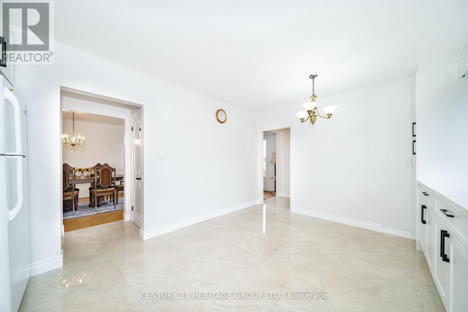 37 Gambello Crescent, Toronto, Ontario  M3J 1W2 - Photo 21 - W13858912