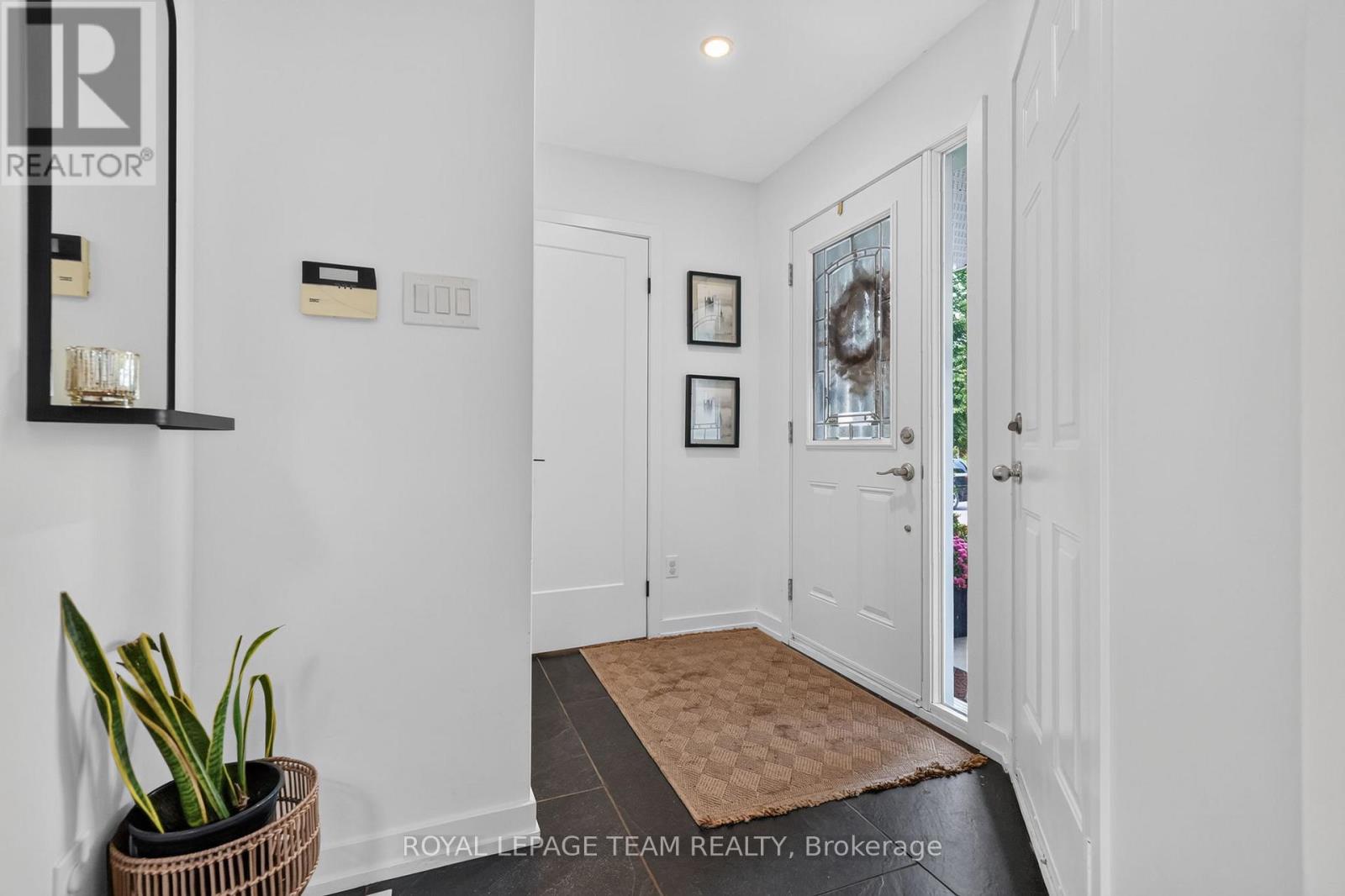 8 Oriska Way, Ottawa, Ontario  K2J 4N7 - Photo 5 - X13877022