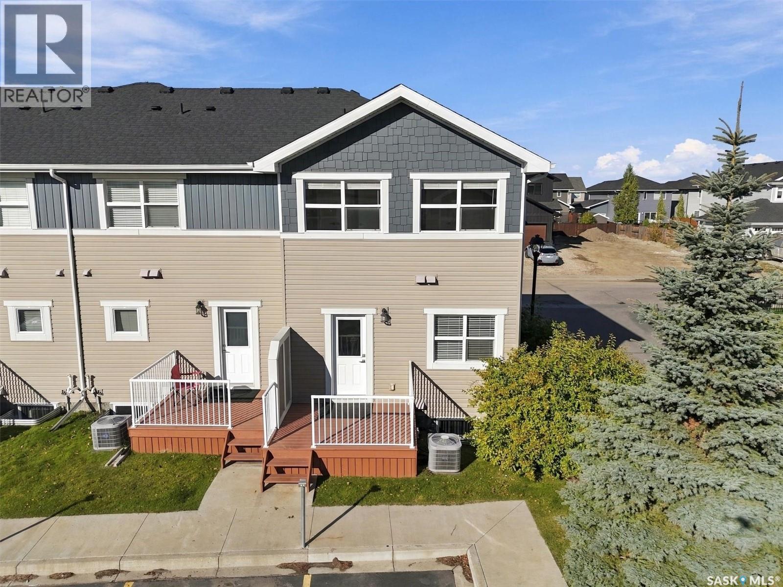 1218 Pringle Way, Saskatoon, Saskatchewan  S7T 0X5 - Photo 4 - SK050693
