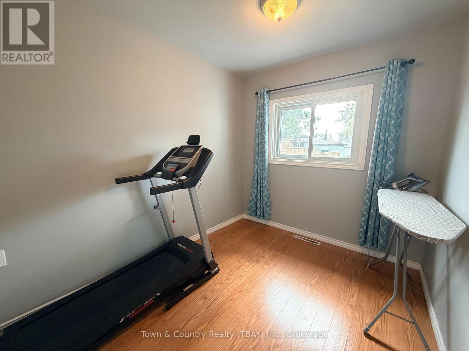 372 Mary Street E, Thunder Bay, Ontario  P7E 4J9 - Photo 11 - X13876704