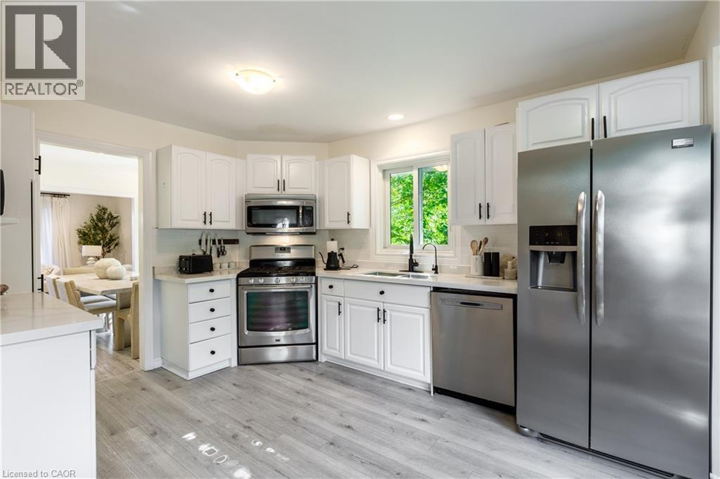 907 Doon Village Road, Kitchener, Ontario  N2P 1A1 - Photo 10 - 40863851