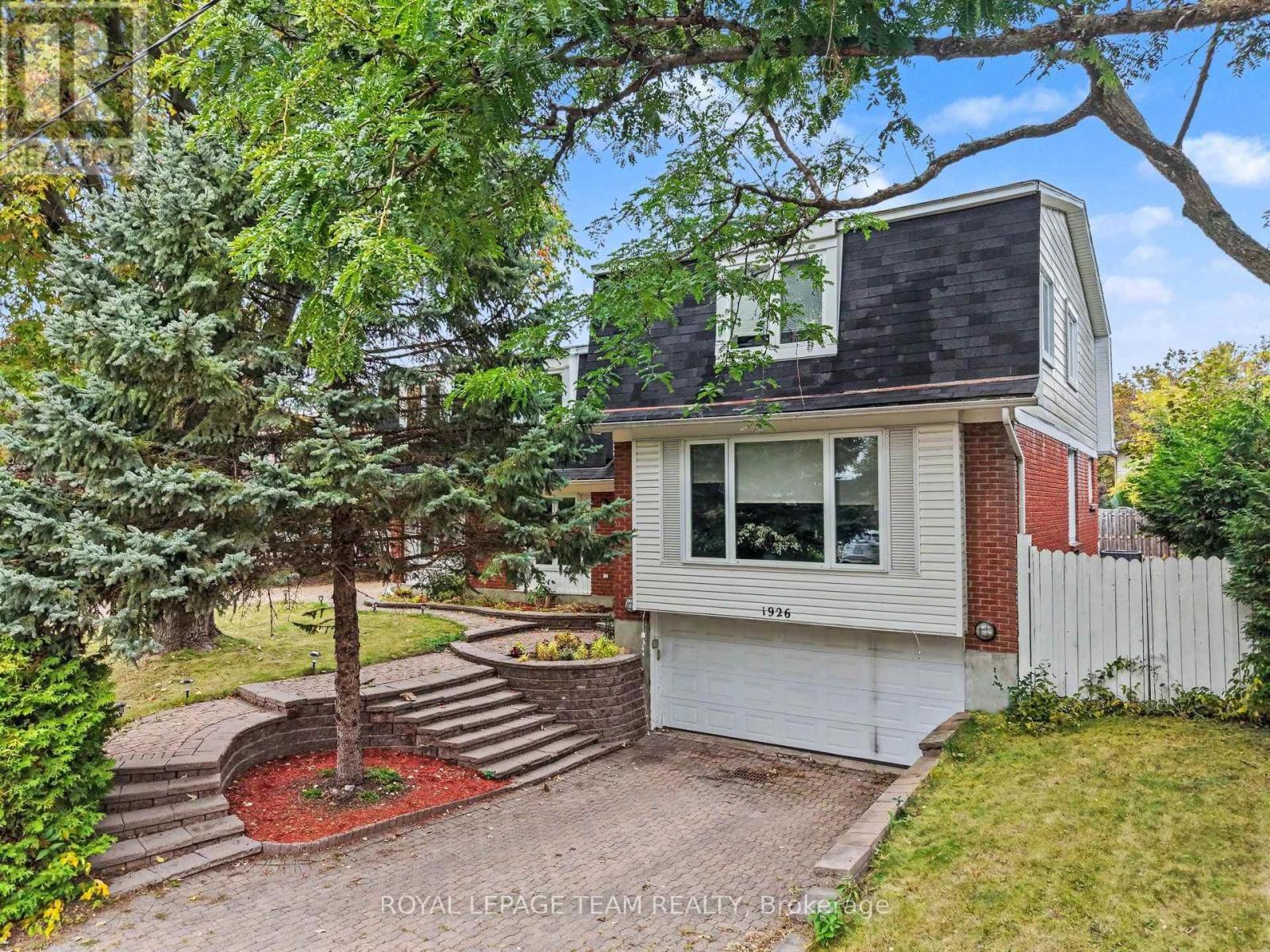 1926 Marquis Avenue, Ottawa, Ontario  K1J 8J2 - Photo 2 - X13877290