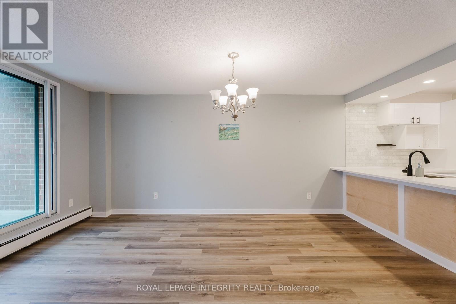 212 - 2650 Southvale Crescent, Ottawa, Ontario  K1B 4S9 - Photo 9 - X13877320