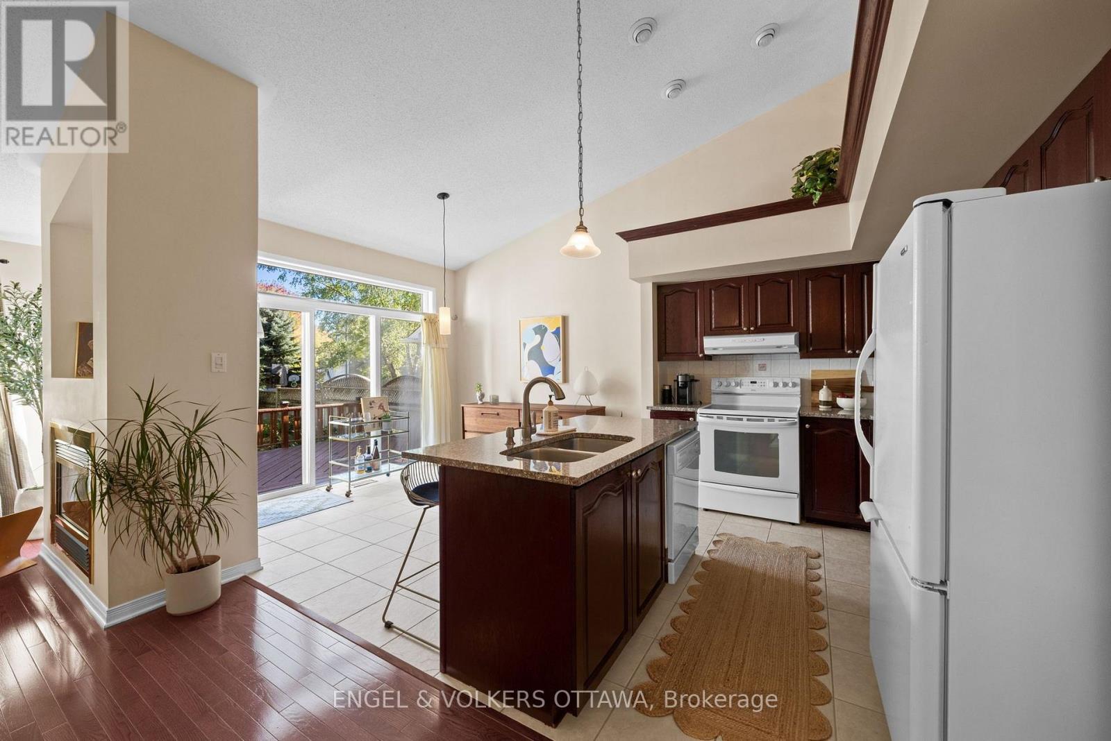 4 Burnstead Crescent, Ottawa, Ontario  K2M 2T4 - Photo 10 - X13877338