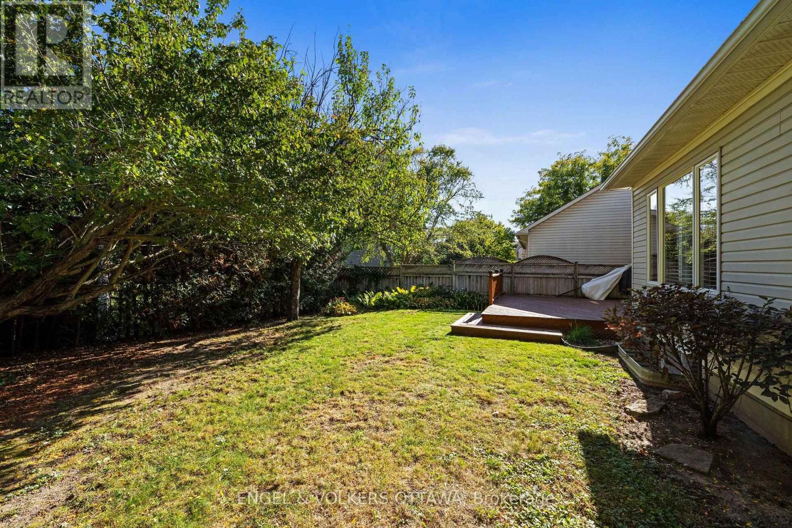 4 Burnstead Crescent, Ottawa, Ontario  K2M 2T4 - Photo 43 - X13877338