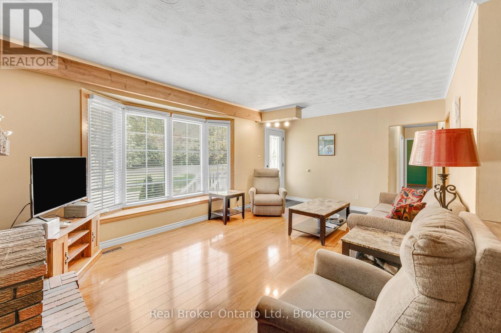 4143 Glancaster Road, Hamilton, Ontario  L0R 1W0 - Photo 4 - X13877328
