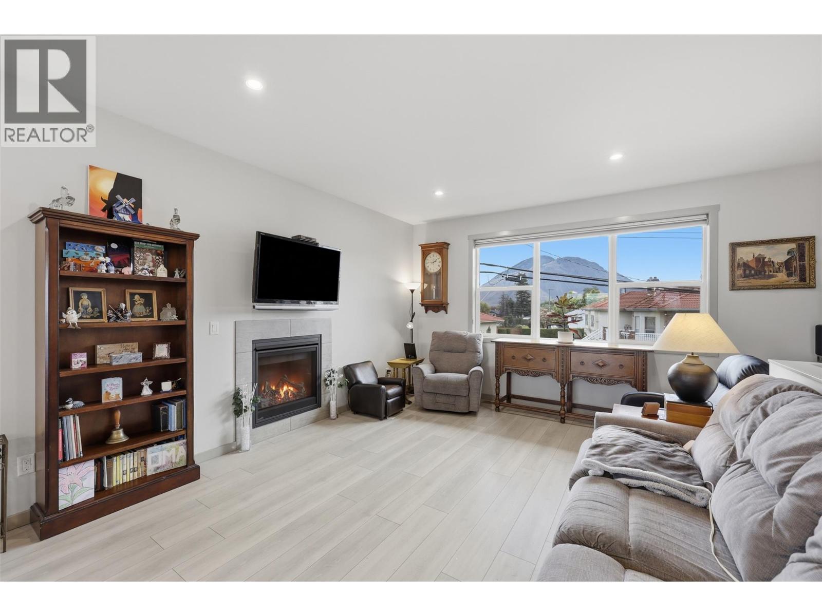 611 McGowan Avenue Kamloops British Columbia Canada V2B2P7 4