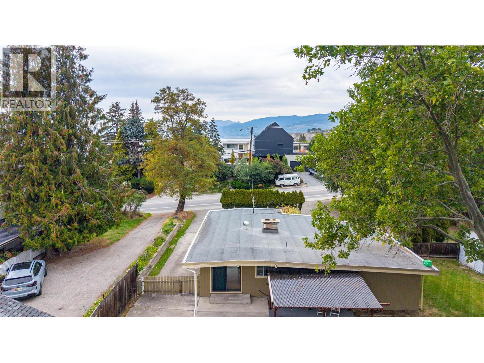 692 Vancouver Avenue