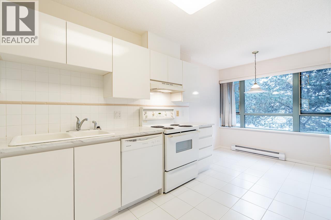 203 6622 SOUTHOAKS CRESCENT