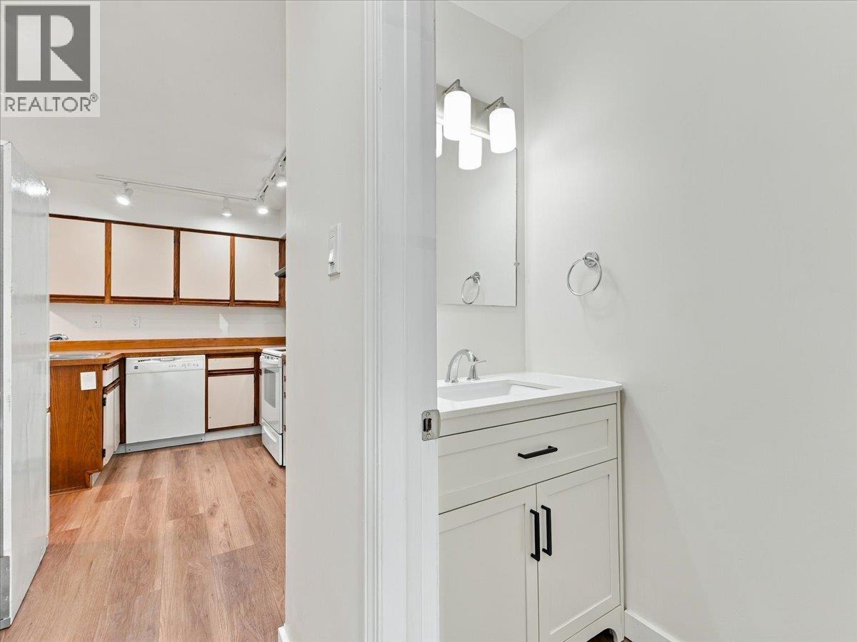 240 E 18TH STREET