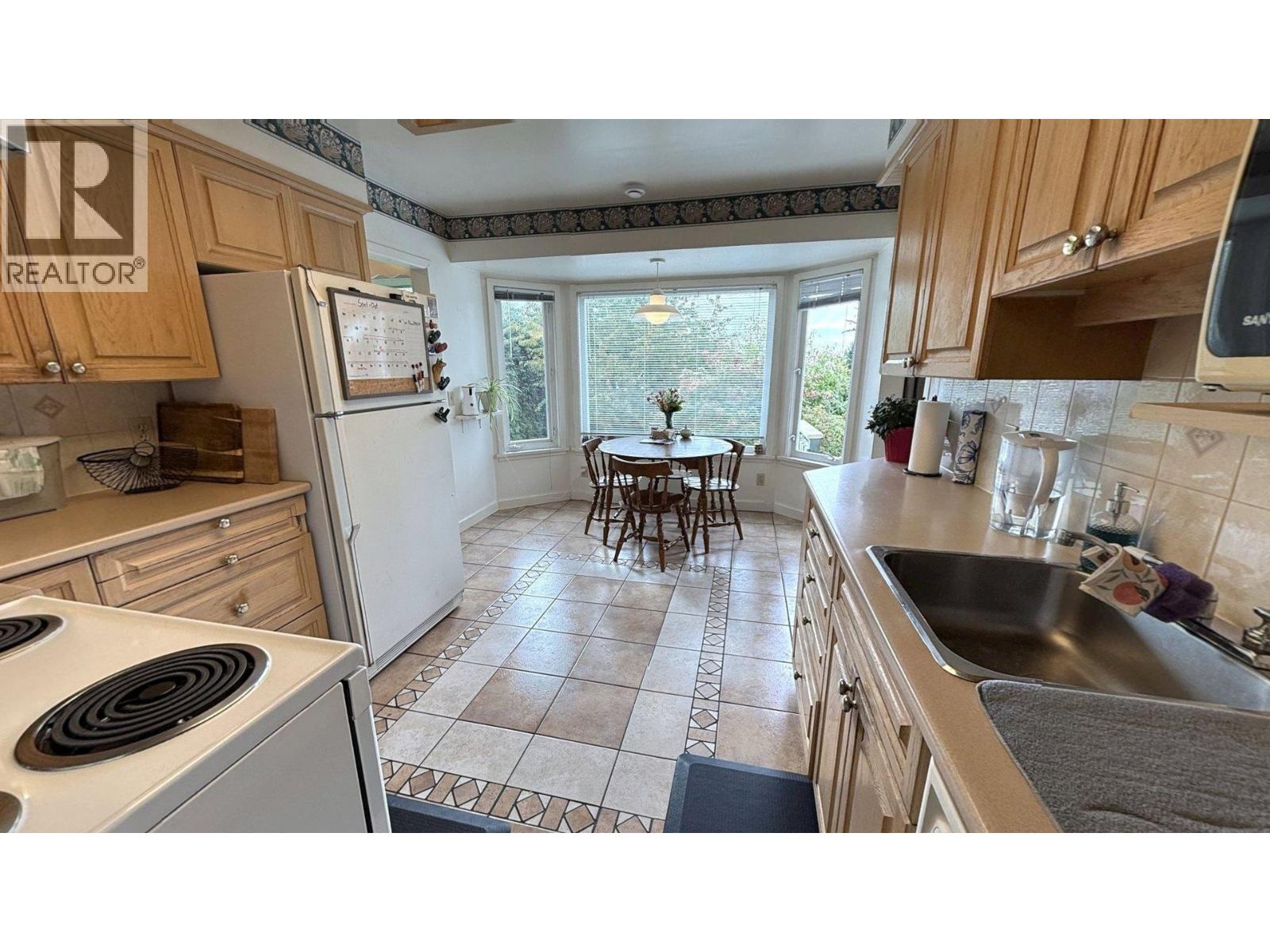 4258 Irmin Street, Burnaby, British Columbia  V5J 1X5 - Photo 6 - R3173751