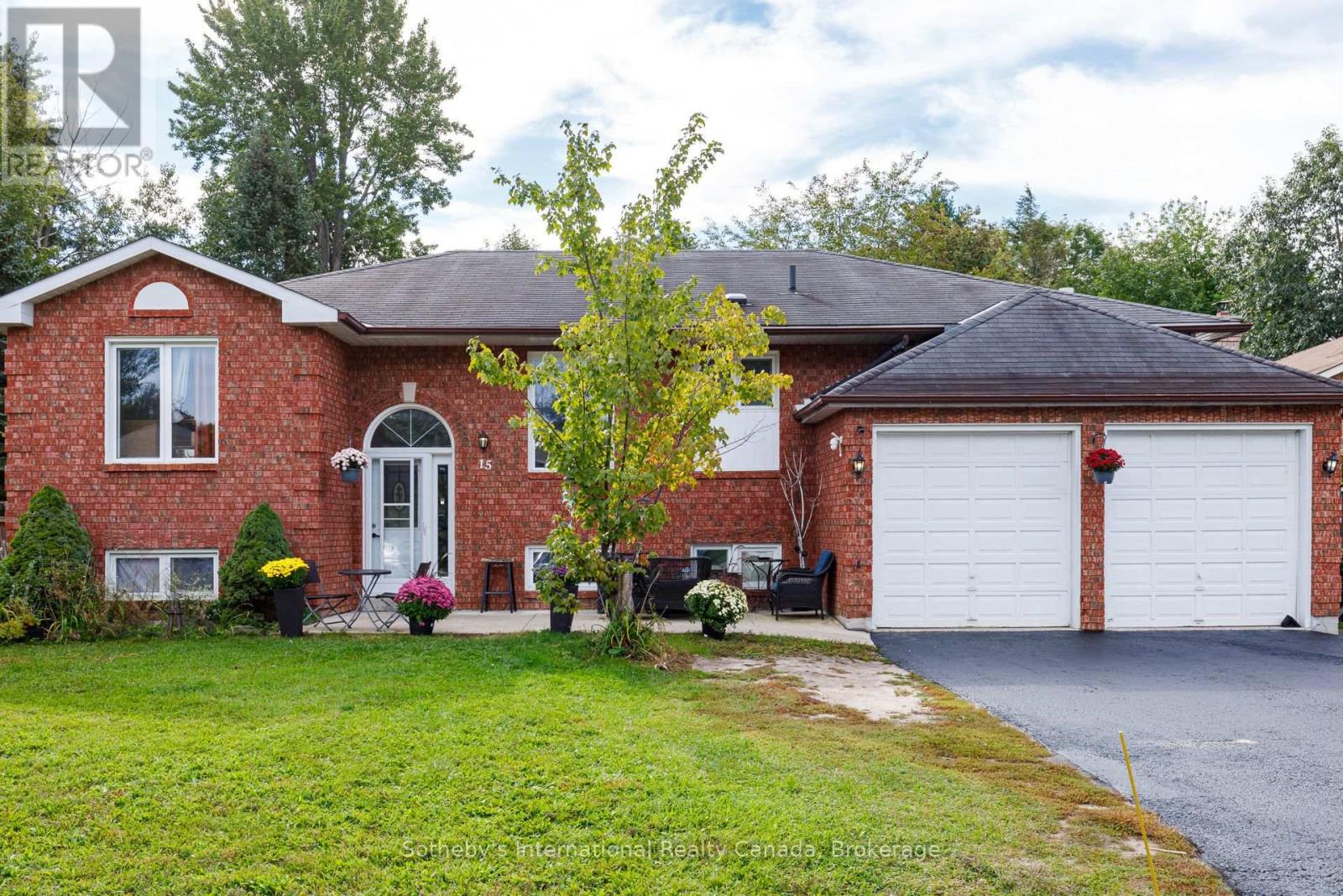 15 PORT ROYAL TRAIL, Wasaga Beach, Ontario