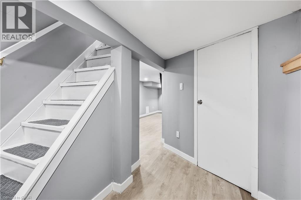 658 Upper Wellington Street, Hamilton, Ontario  L9A 3R1 - Photo 29 - 40869047