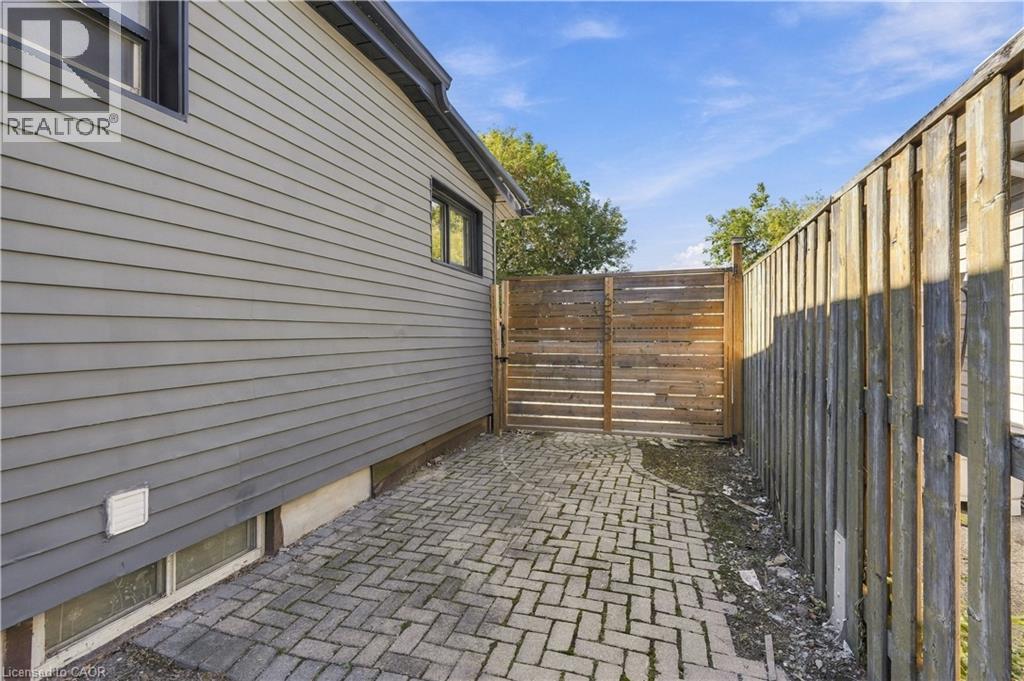 658 Upper Wellington Street, Hamilton, Ontario  L9A 3R1 - Photo 5 - 40869047