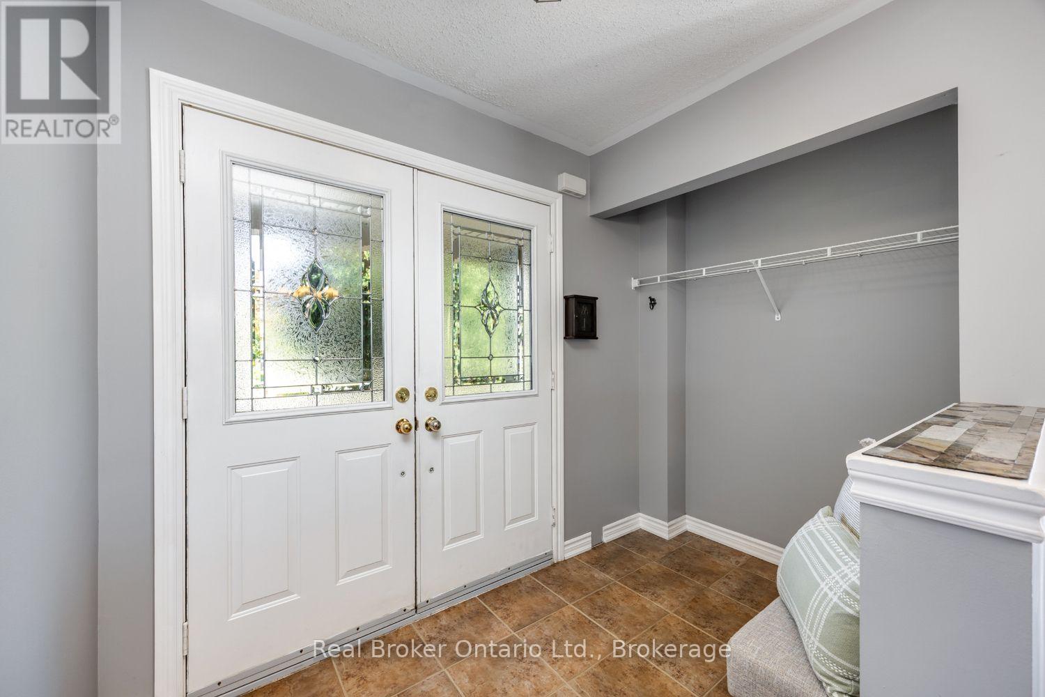 119 Allworth Crescent, Clarington, Ontario  L1C 0B3 - Photo 6 - E13877284